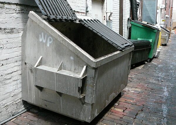 dumpster-640x480-82126865.jpeg