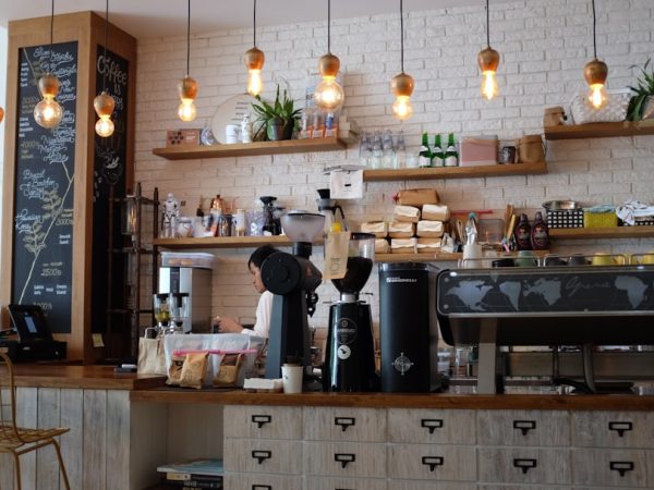 cafe-640x480-12171010.jpeg