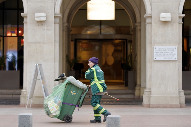 dumpster-640x480-822195.jpeg