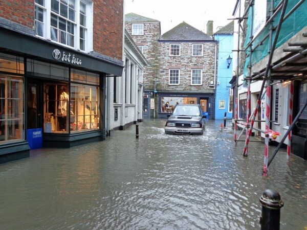 water-damage-640x480-34237650.jpeg