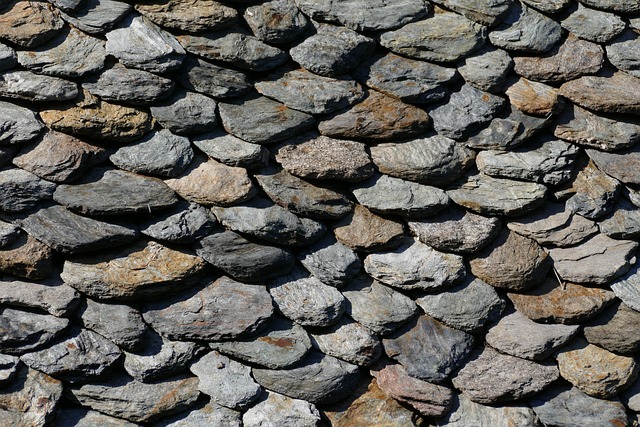 roofing-inspection-640x480-89440758.jpeg