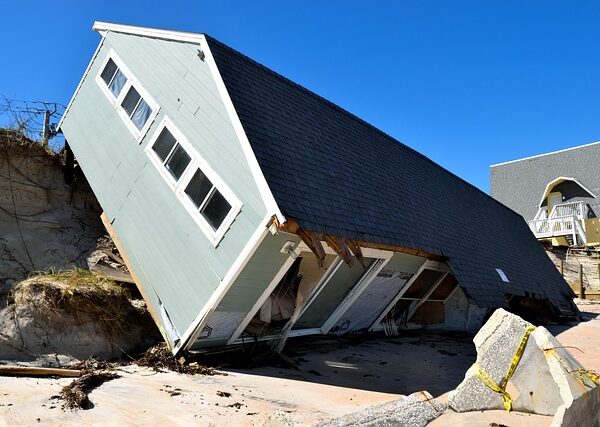 water-damage-640x480-14474668.jpeg