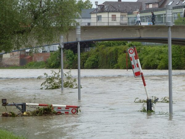 water-damage-640x480-25865014.jpeg